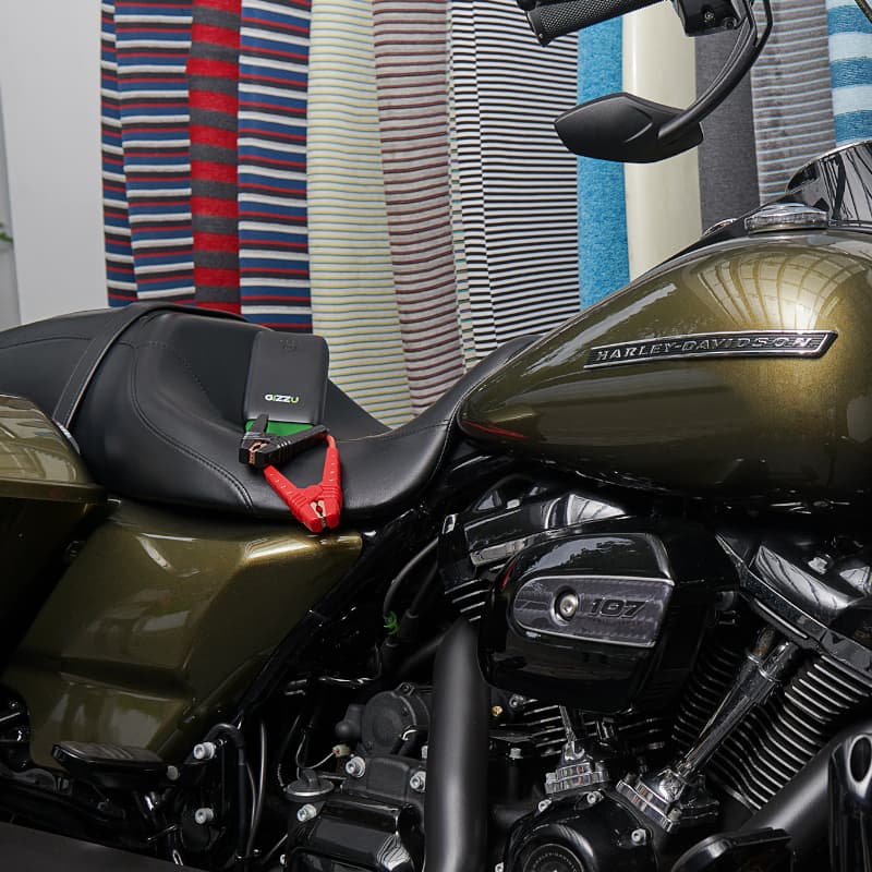 GIZZU 1000A Jump Starter 10400mAh - Black - view 9