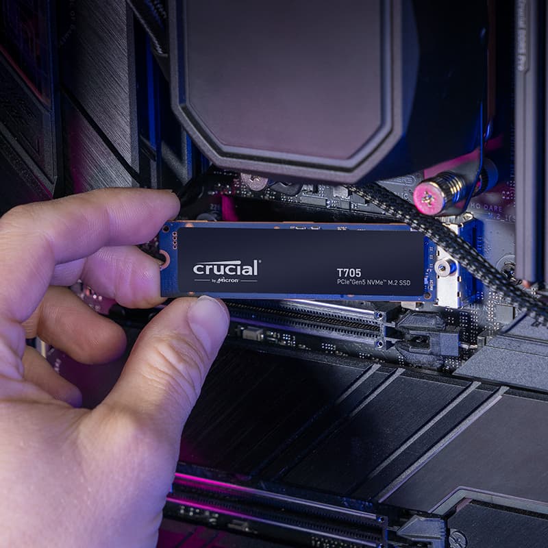 Crucial T705 1TB M.2 NVMe Gen5 NAND SSD - view 4