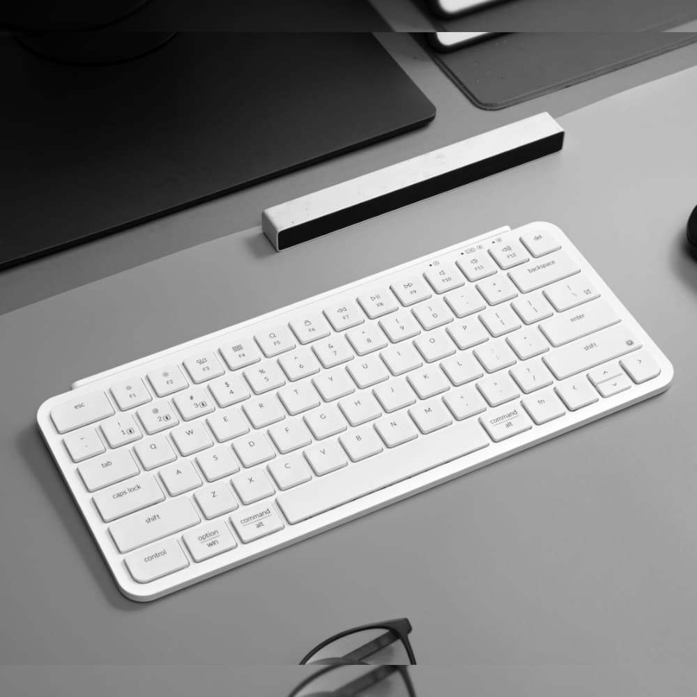 Keychron B1 Pro Ultra-Slim 75% Wireless Keyboard - Ivory White - view 5