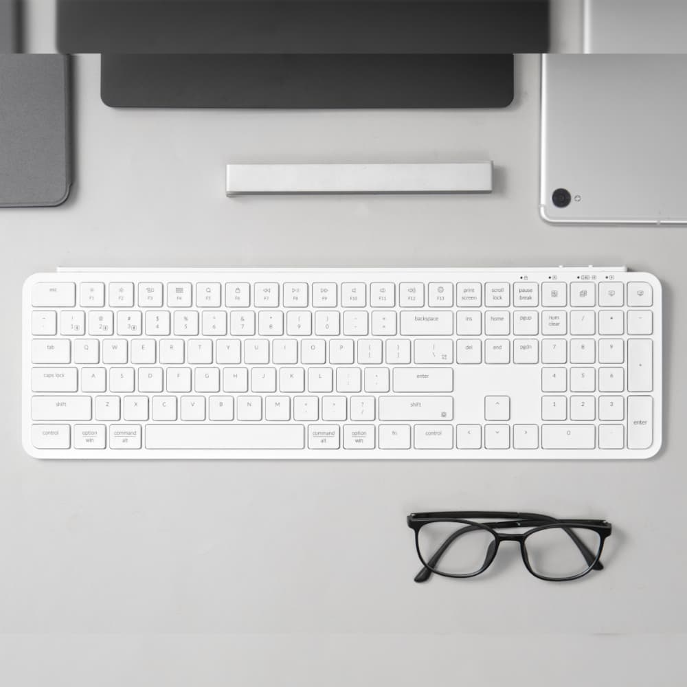 Keychron B6 Pro Ultra-Slim 100% Wireless Keyboard – Ivory White - view 5