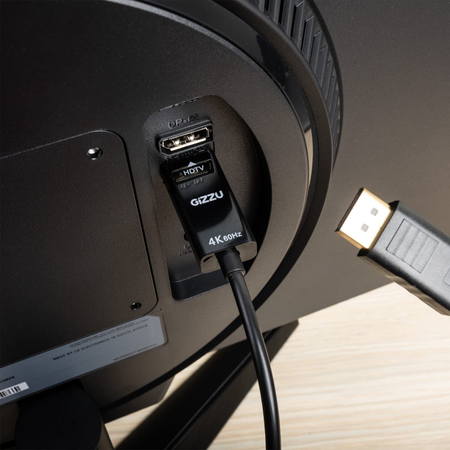 Gizzu 4K60Hz DisplayPort to HDMI Active Adapter - view 3