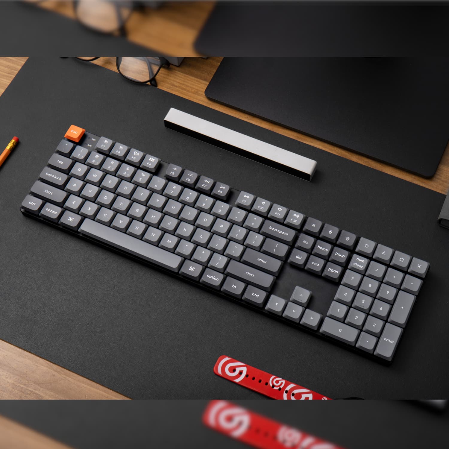 Keychron K5 Max QMK/VIA Full-sized Wireless Custom Mechanical Keyboard | BROWN Switches - view 4