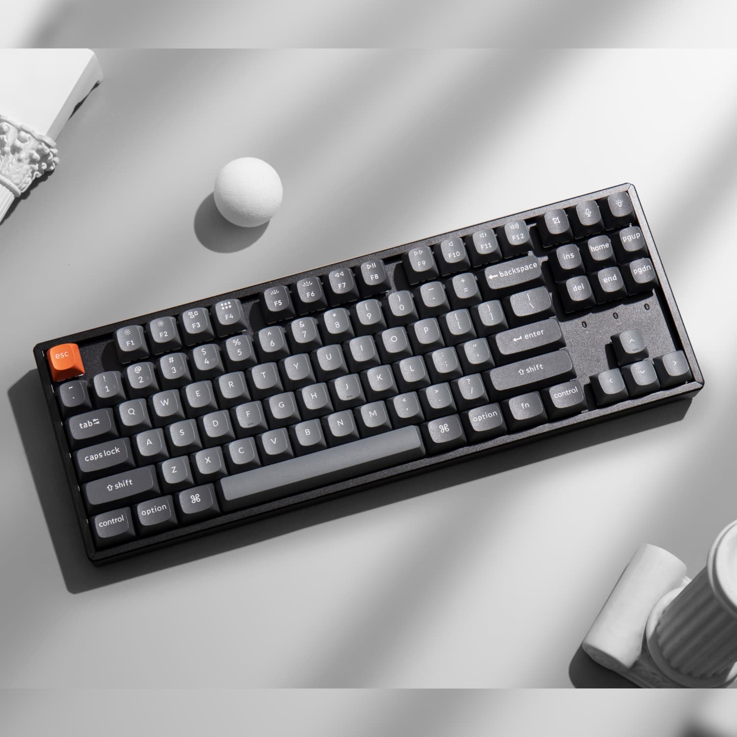 Keychron K8 Max QMK Wireless Custom Mechanical Keyboard | BANANA Switches - view 5