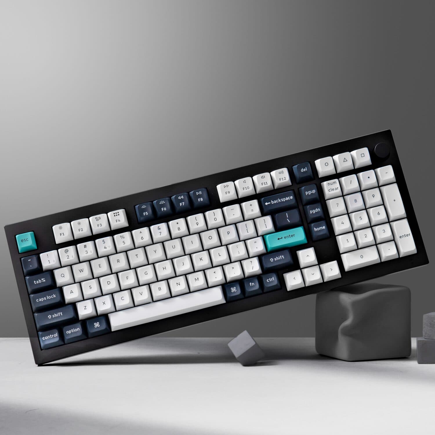 Keychron Q5M-M1 QMK/VIA Wireless Custom Keyboard - Black - view 5