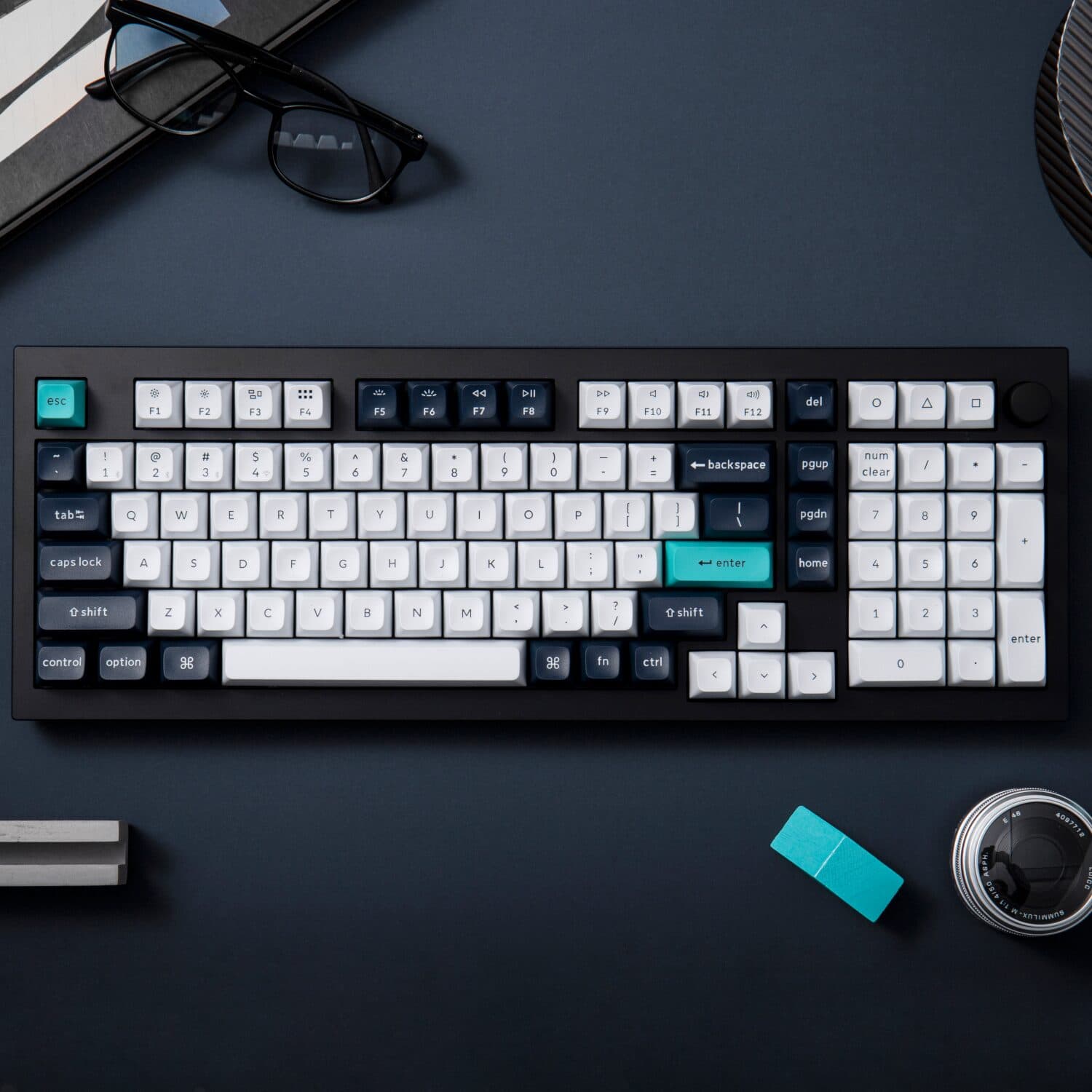 Keychron Q5M-M1 QMK/VIA Wireless Custom Keyboard - Black - view 4