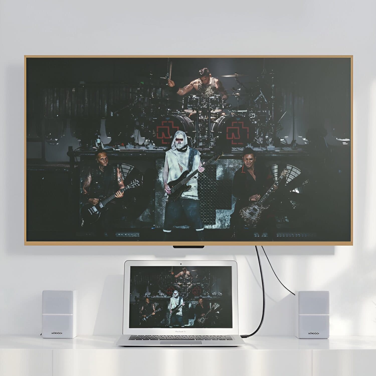 UGREEN Mini DisplayPort Male to 4K@30Hz HDMI Cable 1.5m - Black - view 4