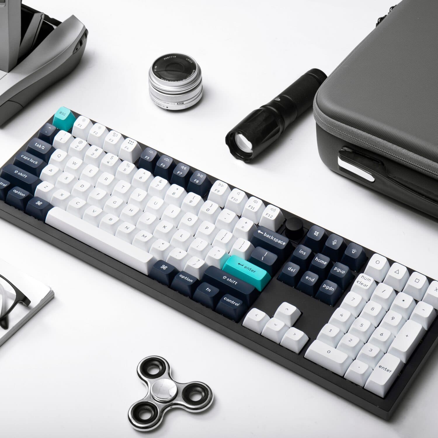 Keychron Q6 Max QMK/VIA Wireless Mechanical Keyboard (Full-Size, Gateron Jupiter Banana) - view 7