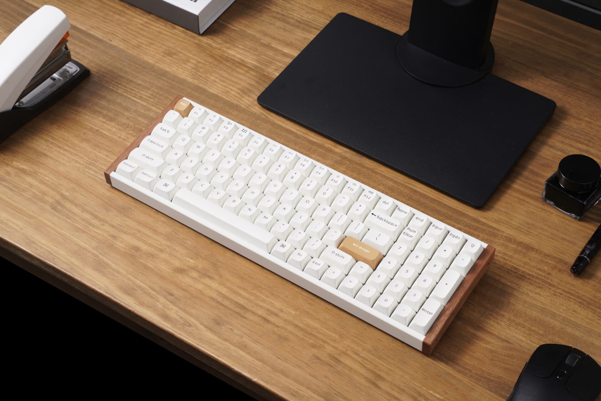 Keychron K4 HE 96% Magnetic Switch Hot-Swap RGB Wireless Keyboard – White (Wood + Aluminium) - view 2