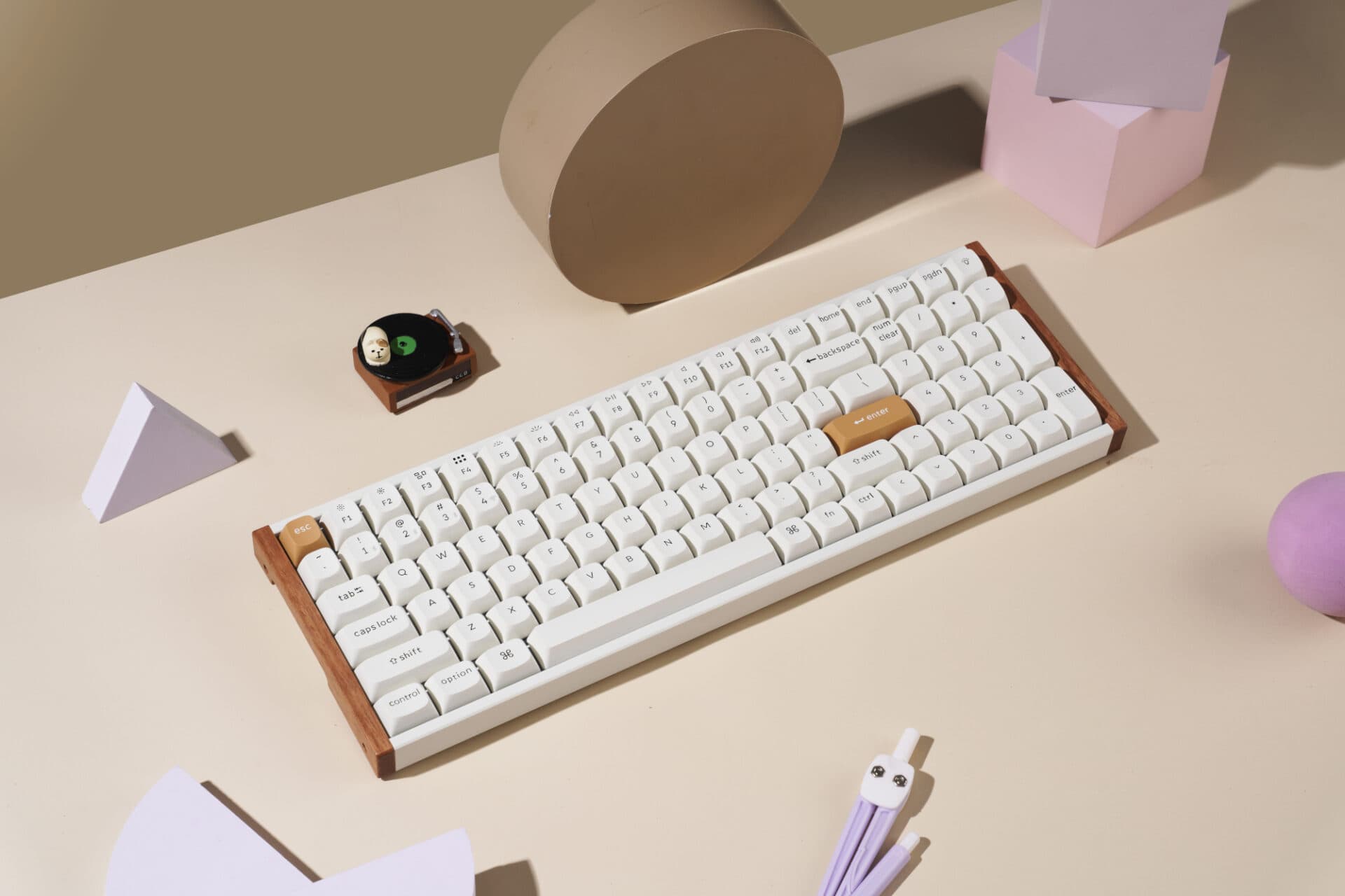 Keychron K4 HE 96% Magnetic Switch Hot-Swap RGB Wireless Keyboard – White (Wood + Aluminium) - view 4
