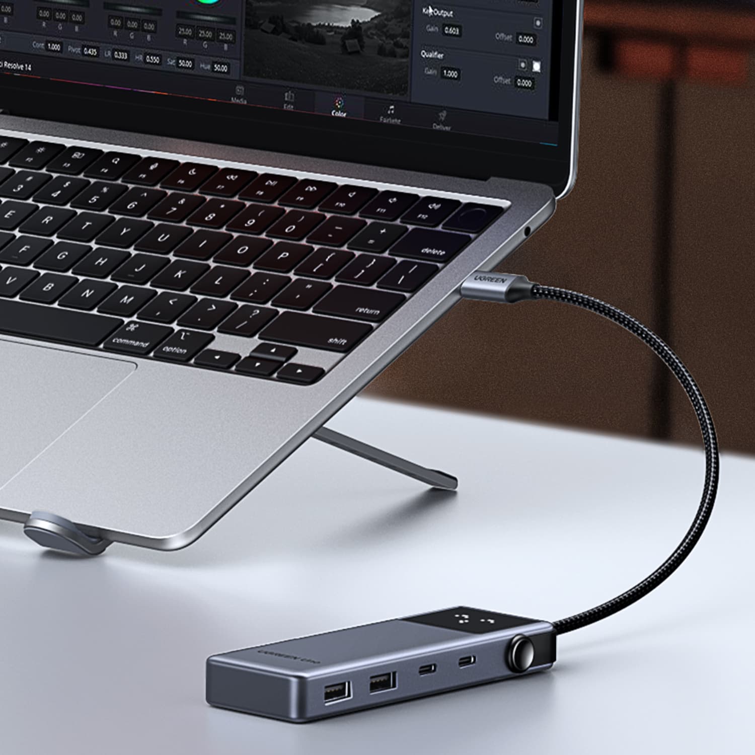 UGREEN 6-in-1 Type-C Hub with 4K HDMI, 100W PD and 10Gbps USB Ports – Grey - view 2